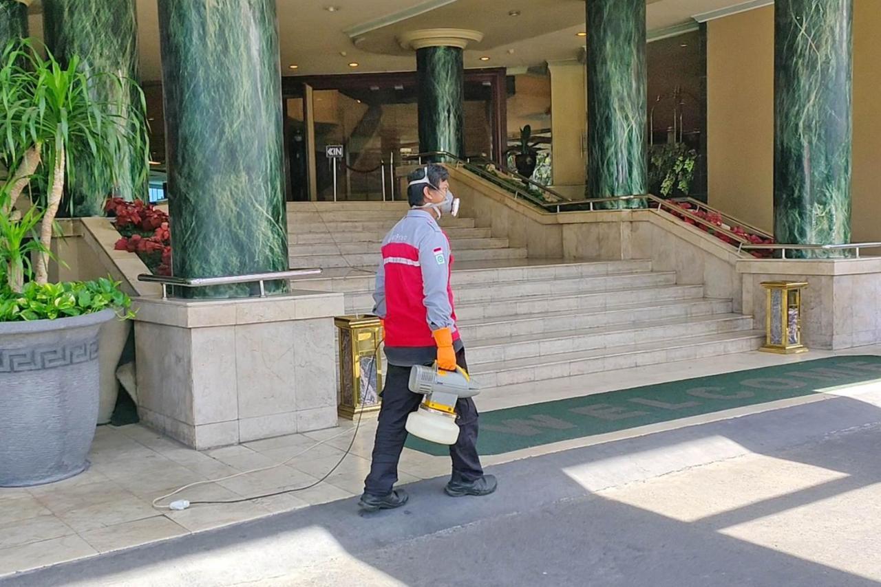 Tunjungan Hotel Surabaya Exterior photo